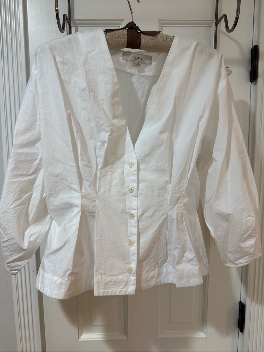 LOFT White V-Neck Button-Front Peplum Blouse
